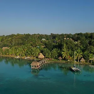 Cayuco Maya , Bacalar México